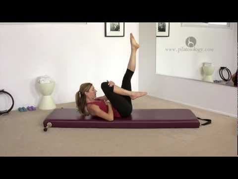 Pilates Single Leg Stretch Exercise with Alisa Wyatt
